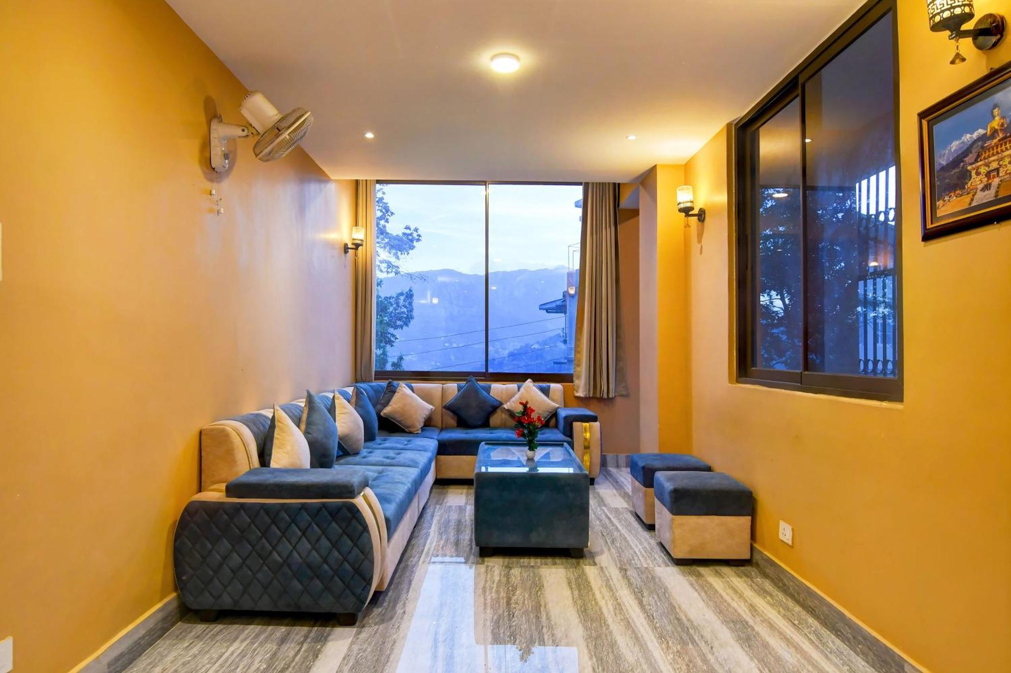 Super Townhouse Downtown Gangtok Hotel Kültér fotó