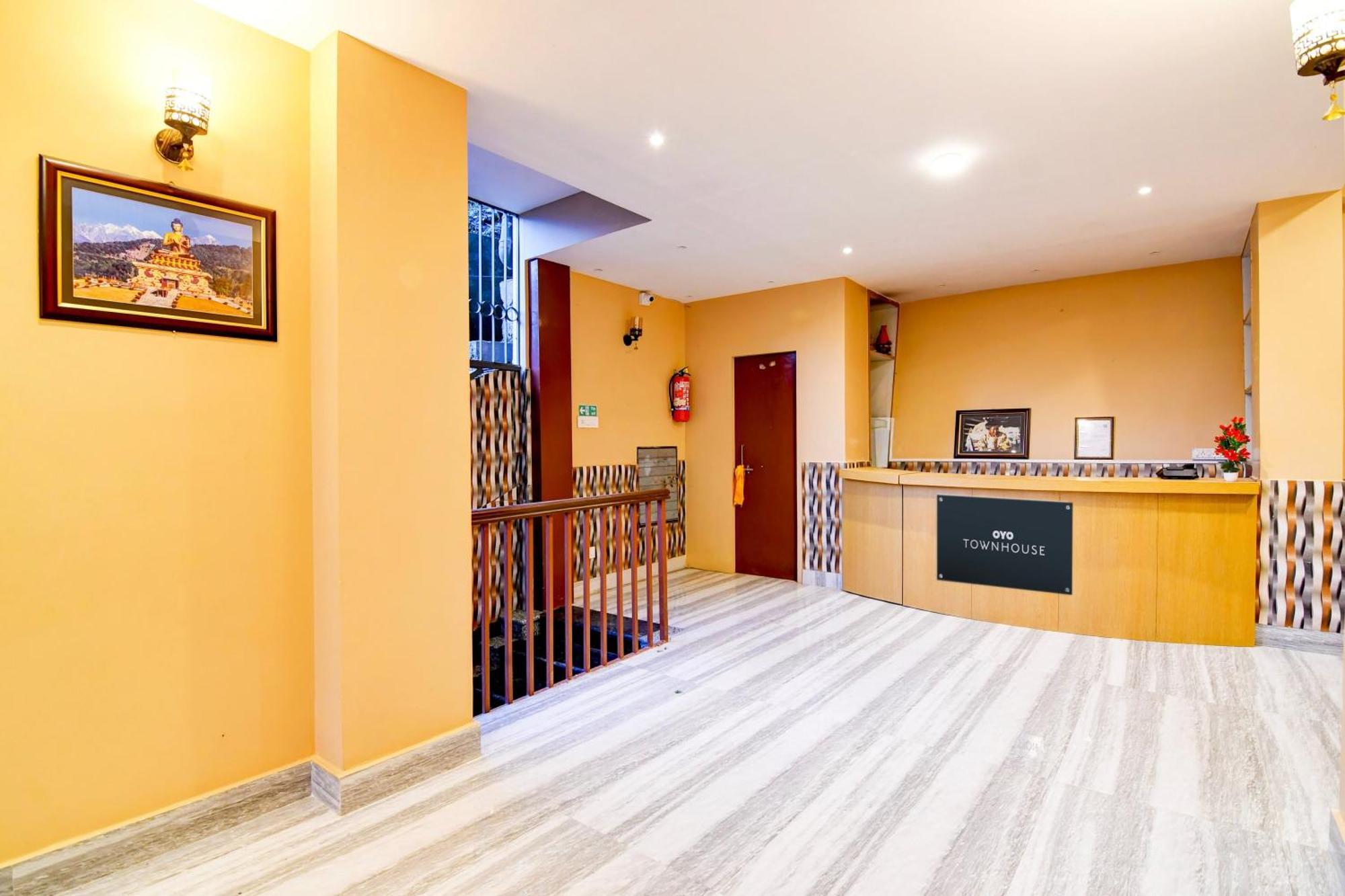 Super Townhouse Downtown Gangtok Hotel Kültér fotó
